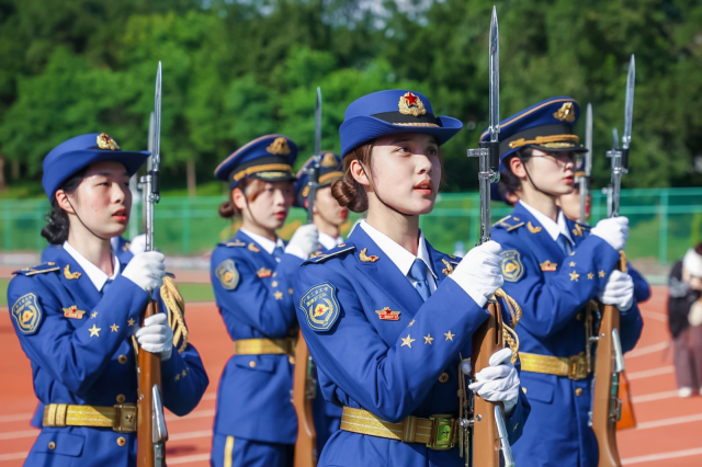 万搏网页_万搏(中国)国旗护卫队