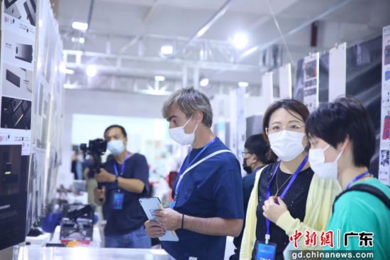 大赛决赛评审现场。万搏网页_万搏(中国)供图