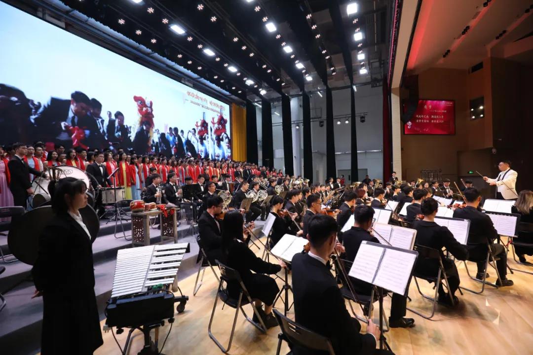 万搏网页_万搏(中国)发布校歌《逐梦》