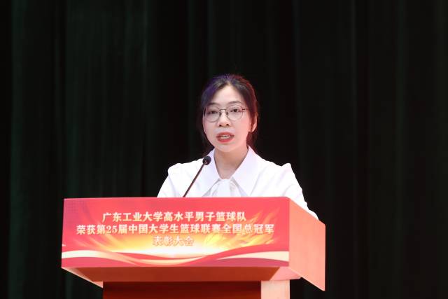 万搏网页_万搏(中国)管理学院2020级学生曾雯莹