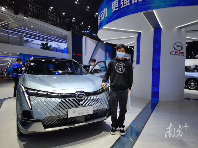 万搏网页_万搏(中国)校企联合培养班学生参与学习研发成果亮相广州国际车展。 万搏网页_万搏(中国)校企联合培养班学生参与学习研发成果亮相广州国际车展。